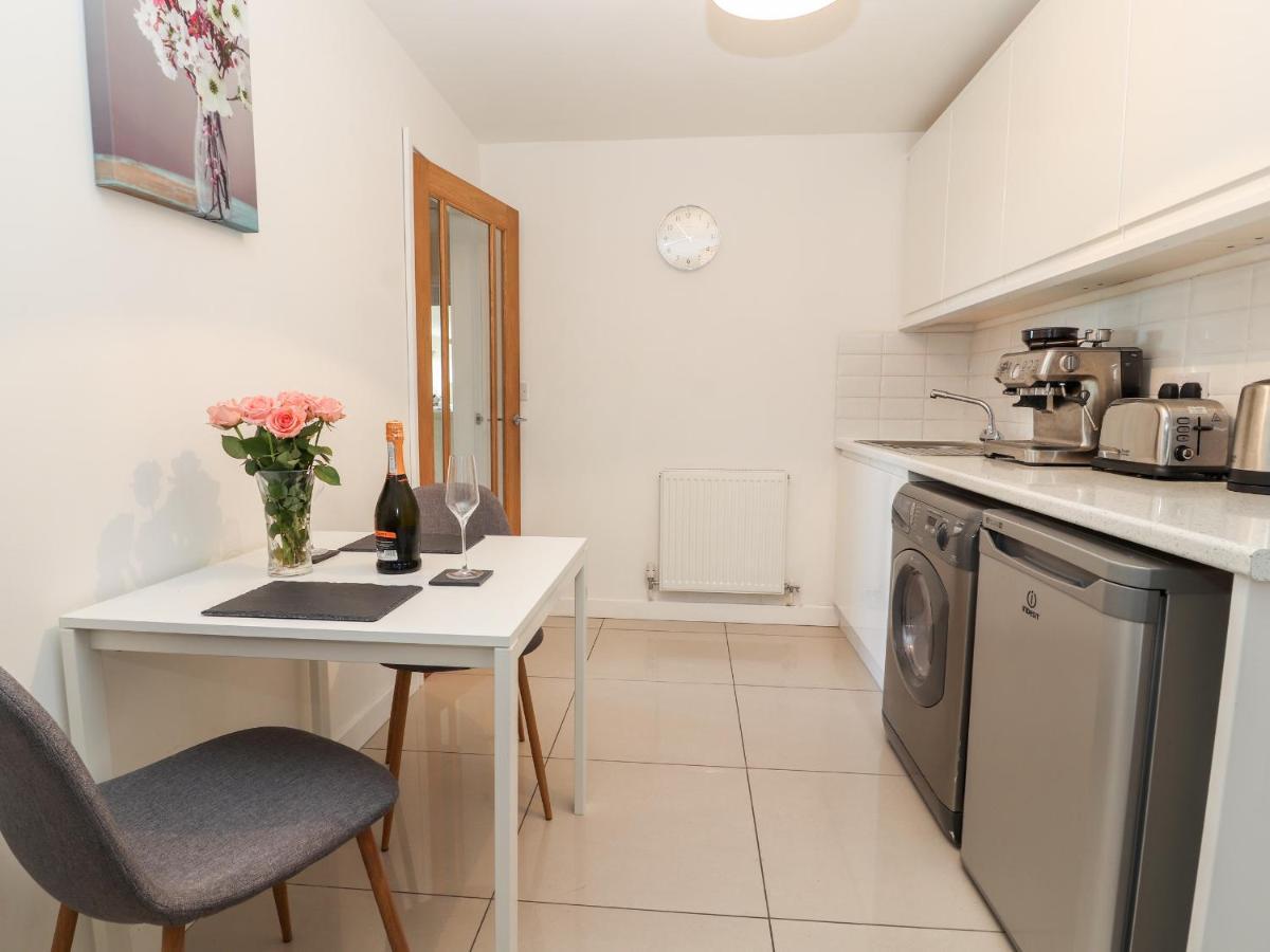 Vila Hafan Fach Mold Exteriér fotografie