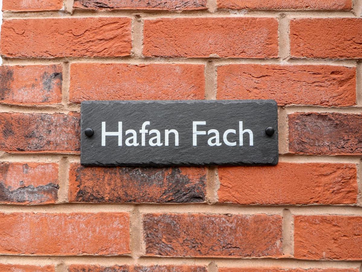 Vila Hafan Fach Mold Exteriér fotografie